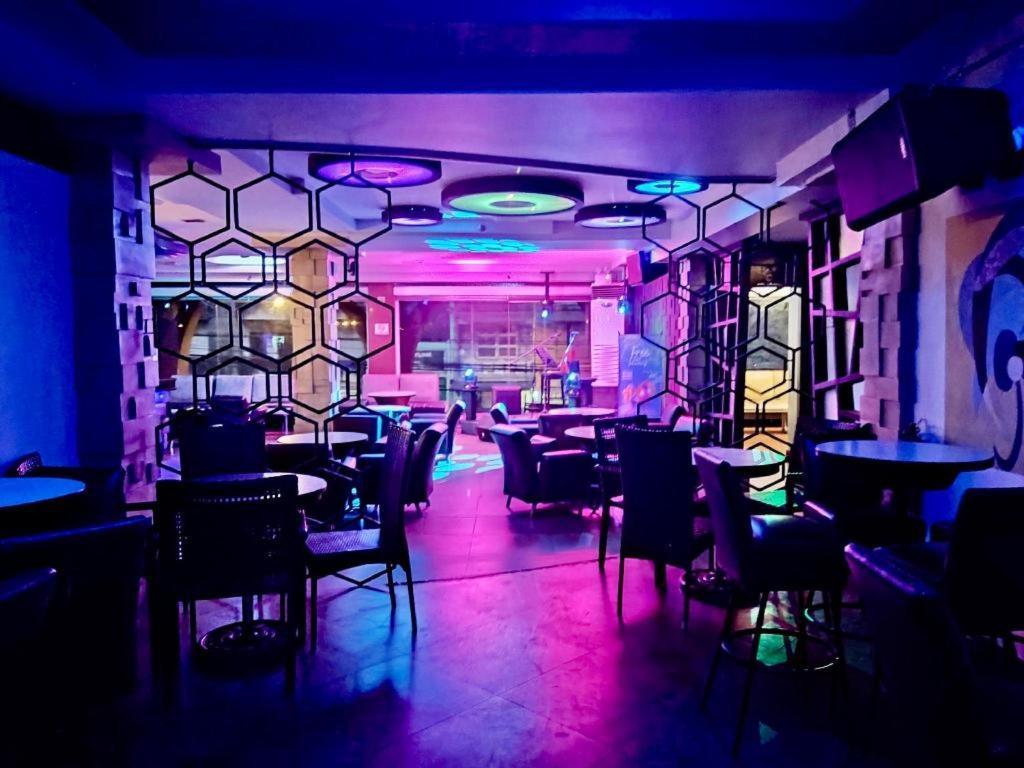 Mo2 Westown Hotel San Juan Bacolod Esterno foto