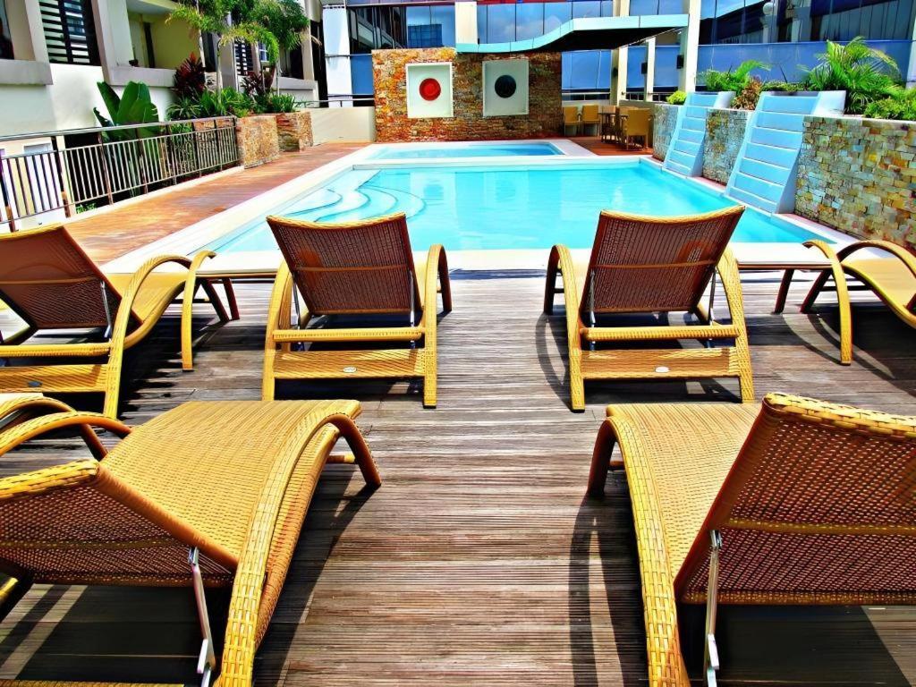 Mo2 Westown Hotel San Juan Bacolod Esterno foto