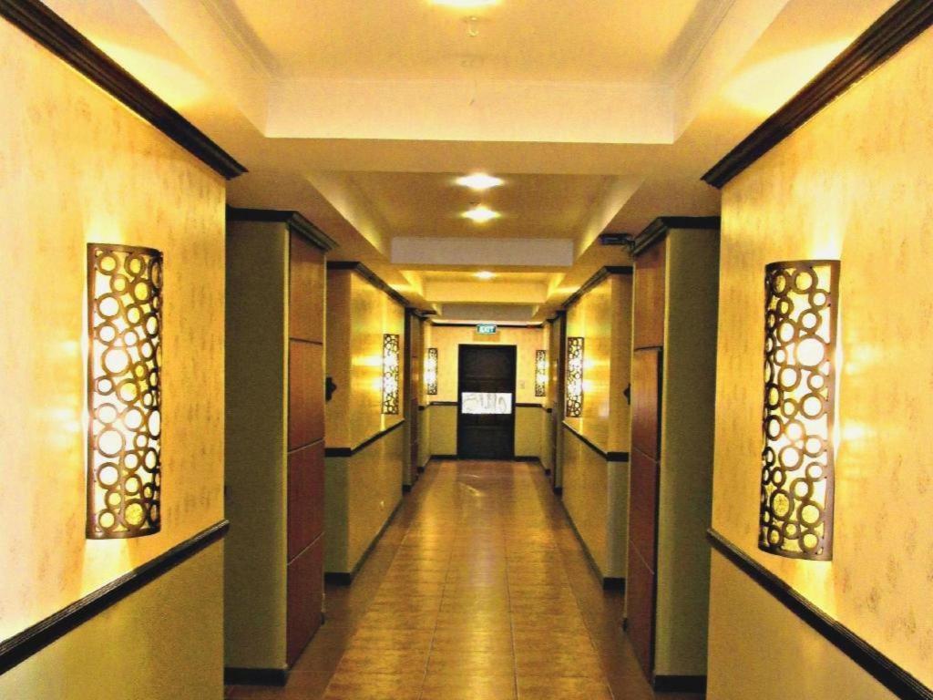 Mo2 Westown Hotel San Juan Bacolod Esterno foto