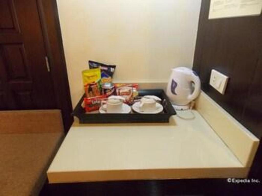 Mo2 Westown Hotel San Juan Bacolod Esterno foto
