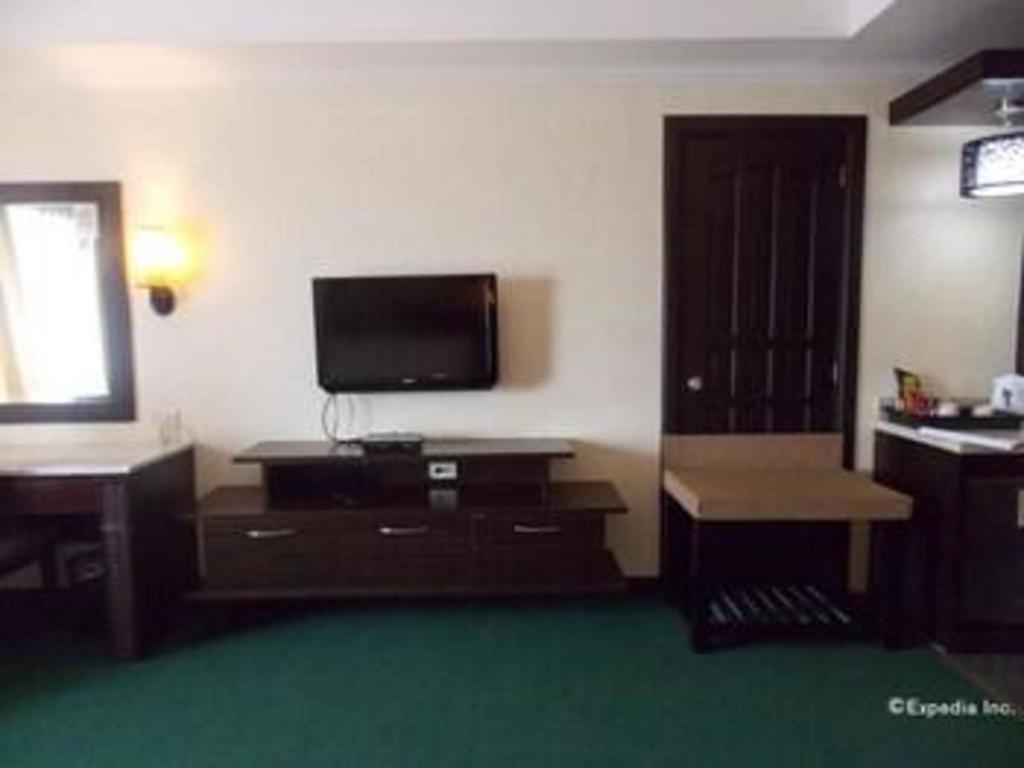 Mo2 Westown Hotel San Juan Bacolod Esterno foto