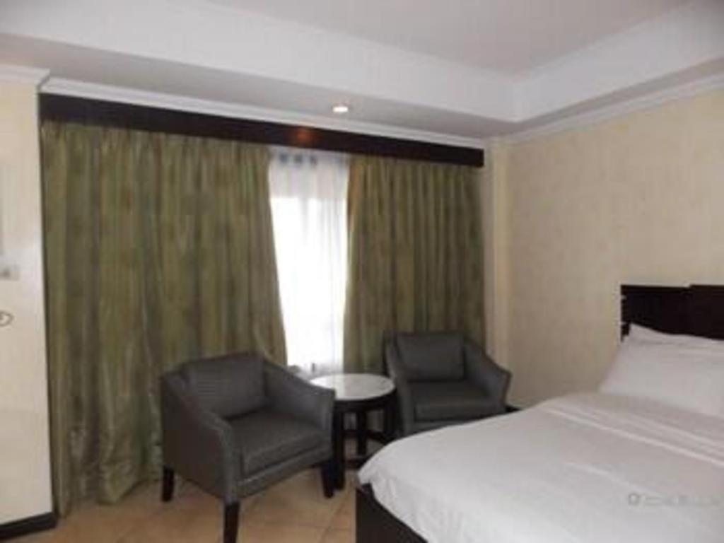 Mo2 Westown Hotel San Juan Bacolod Esterno foto
